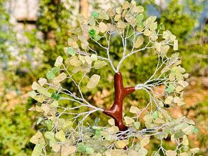 Natural Green Aventurine Gemstone Chips Tree
