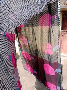 Black &amp; White Printed Saree with Pink Detail