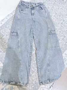 Baggy Light Wash Cargo Jeans