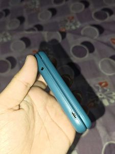 Nokia 2660  Flip 4G Feature Phone - Blue