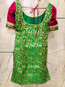 stich Green &amp; Gold Embroidered Kurta set