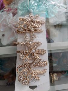 Sparkling Floral Hair Clips (Set of 5)