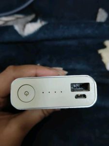 NEGOTIABLE ASUS POWER BANK