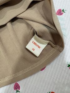 Sleeveless Ribbed Polo Top