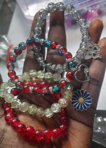 Charming Beaded Bracelet Set ( 5 )
