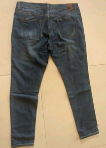 Distressed Blue Denim ladies Jeans low waist