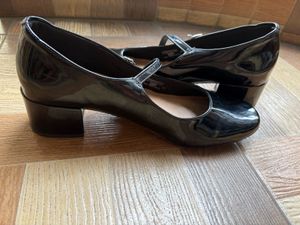 Westside LunaBlu black solid heels size:40