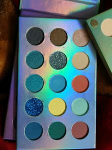 Green Eyeshadow Palette