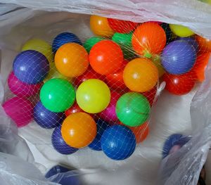 100 Pit balls