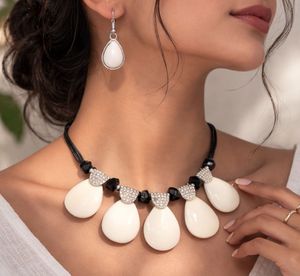 Elegant White Tear Drop Necklace &amp; Earring Set