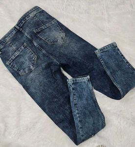 Distressed Blue Wash High Waist Jeans