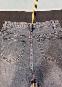 Distressed Denim Capri Jeans