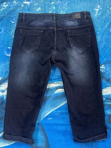 Blue Denim Jeans – Stylish Cropped Fit
