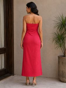 Chic Strapless Ribbed Midi Dress