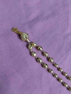 Elegant Gold Chain Necklace