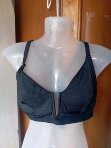 Black Ribbed V-Neck Bra with Bow Back