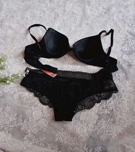 High Quality Brand New Hunkemoller Bra Penty Set