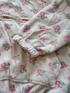 Cute Floral Print Sweatshirt