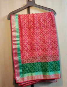 Elegant Red &amp; Green Banarasi Silk Saree
