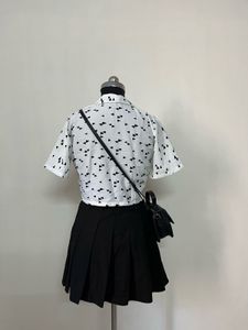 Chic White &amp; Black Triangle Print Top