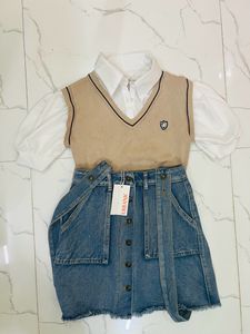 Korean Shirt Top 🤍