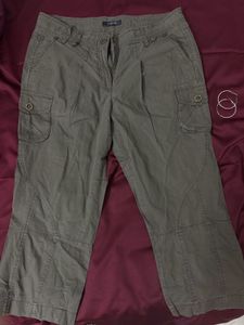 Women's Cargo Capris