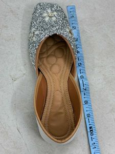 Embellished Juttis - White &amp; Silver