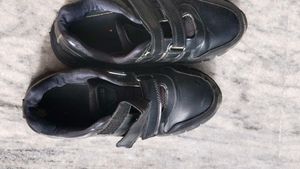 Black  School Shoes no damage UK9