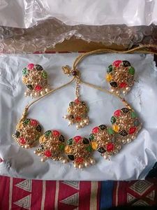 Beautiful Ethnic Jewelry Set for Girls