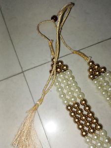 LONG PEARL NECKLACE
