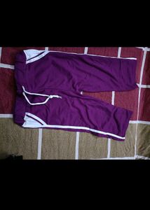 New With Tag Cotton Capri In 30 Waist