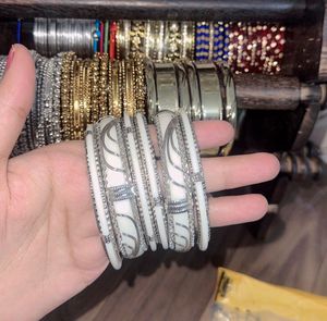 Agra White & Silver Bangles Set