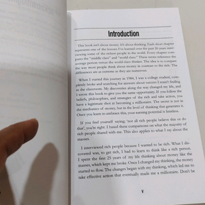 How Rich people think- by Steve siebold  book