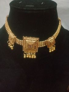 Golden Choker Set
