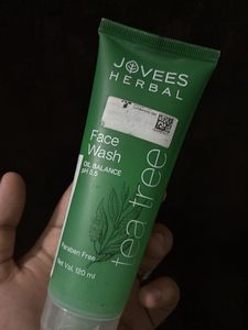 Jovees Herbal Face Wash