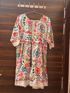 Floral Print Tiered Cotton Dress with Lace Detaili