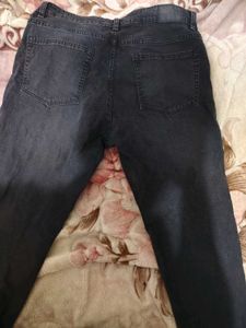 Stylish Ripped Denim Jeans