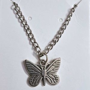 🦋 | Silver Butterfly Pendant Necklace