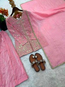 Elegant Pink Kurta Set with Dupatta &amp; Pants