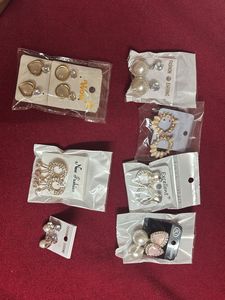 8 set of earrings