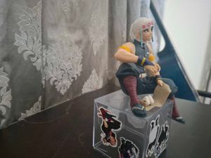 Demon Slayer Tengen Uzui Figure