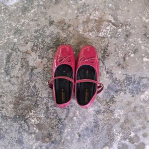 Chic Pink Ballet Flats