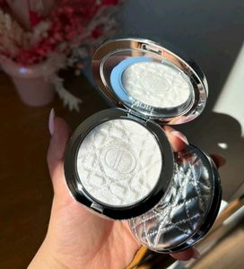 Dior Highlighter Compact