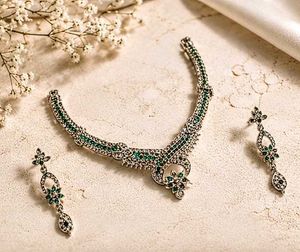 Emerald and Crystal Necklace &amp; Earring Set