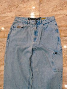 Light Wash Baggy Jeans