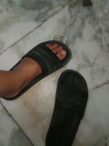 SALE🔥 !! Black TRV Slides !! 💟