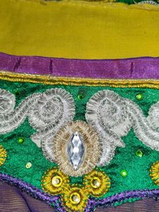 i am selling yellow 🟡💛 purple 🟣💜 saree