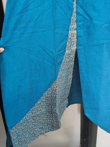 Elegant Teal Kurta with Intricate Print