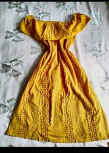 Chic Yellow Lace Off-Shoulder Midi Dress