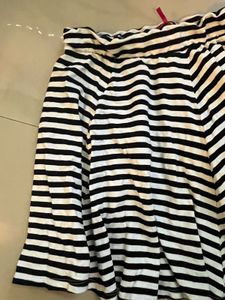 FREE SHIPPING!! - Striped Skater Skirt